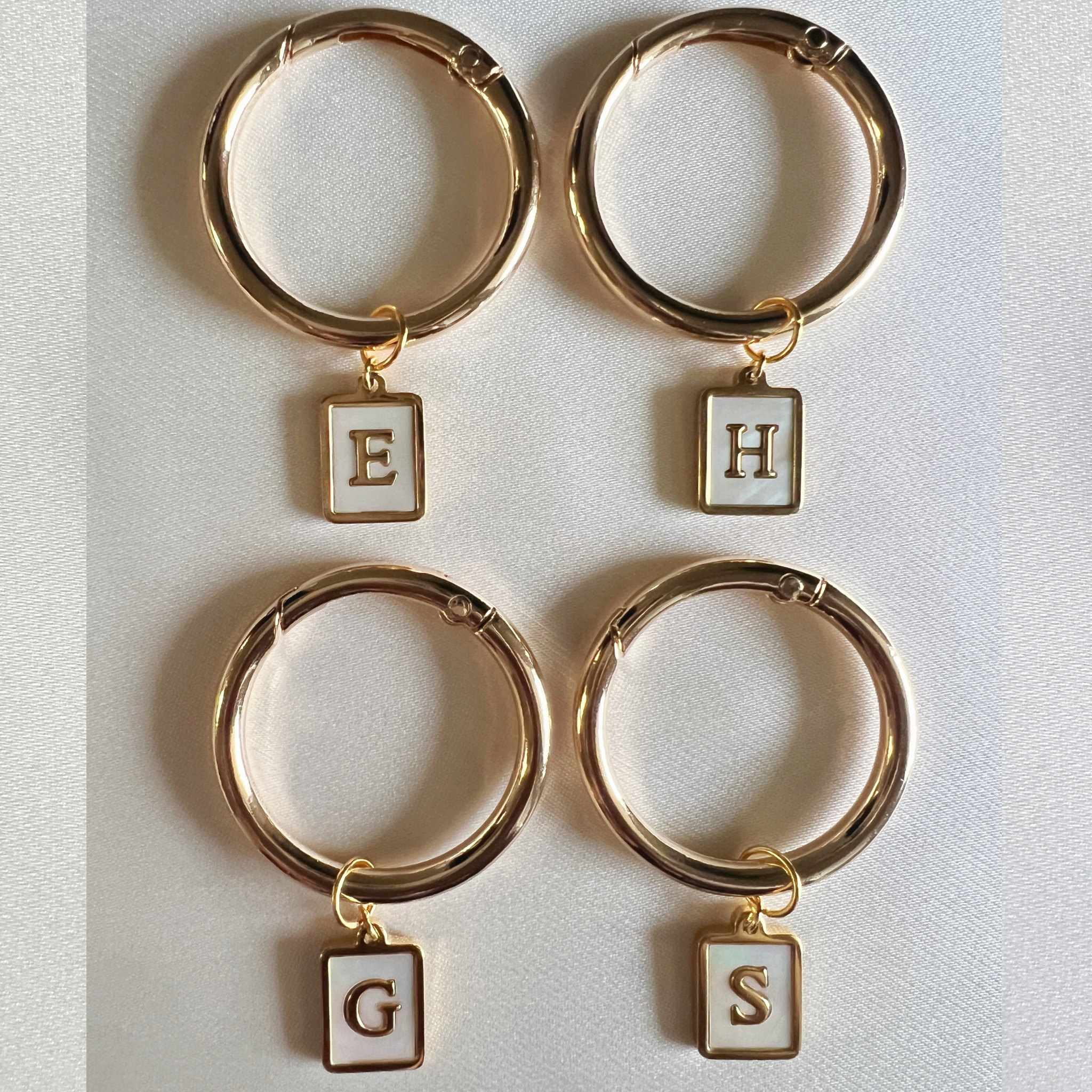 Celeste - Smooth Pearl Rectangle Monogram Wine Charms (Set of 4)