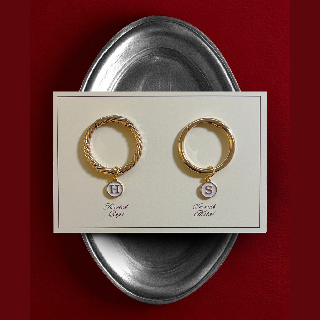 Hera - Smooth Round Ivory Enamel Monogram Wine Charms (Set of 4)